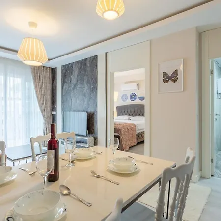 The Classe Collection 5 Apartman *